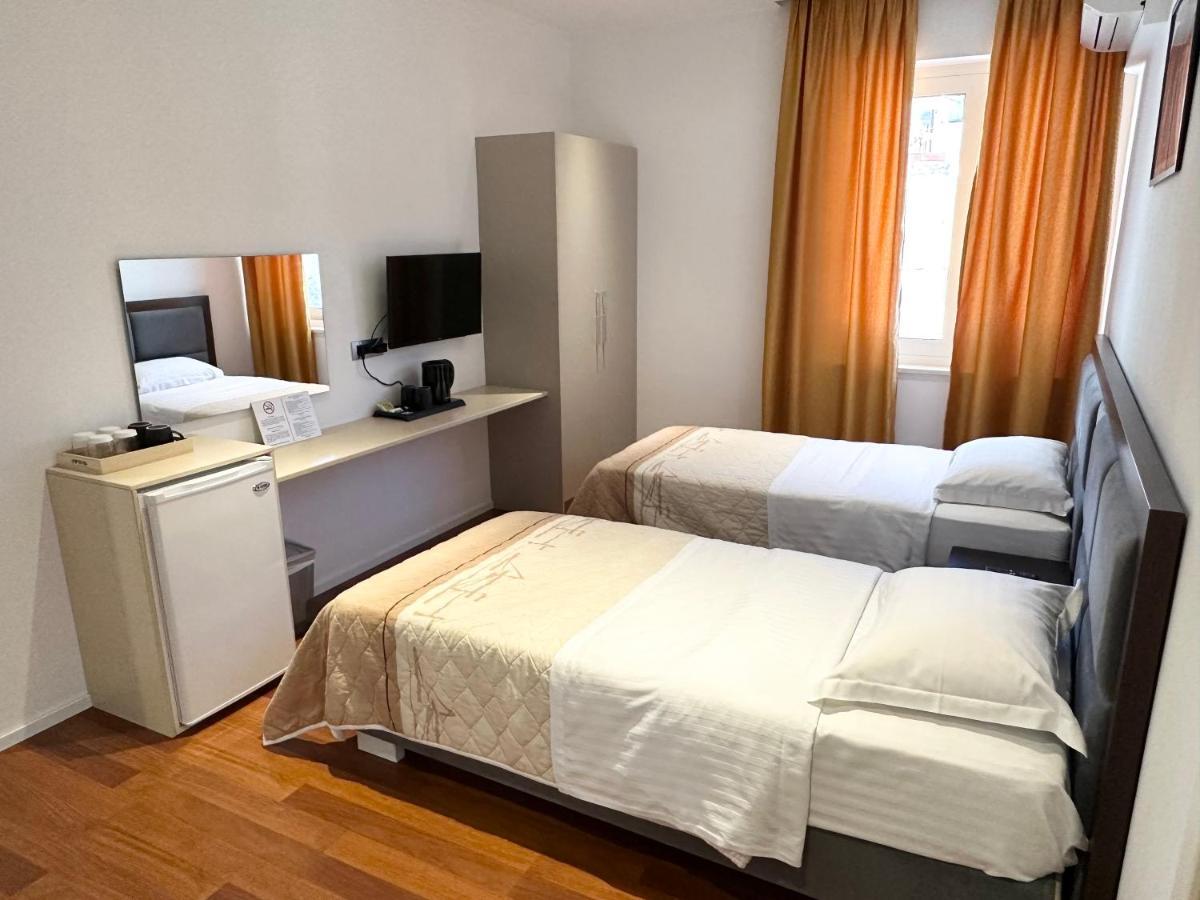 3b Boutique 4*