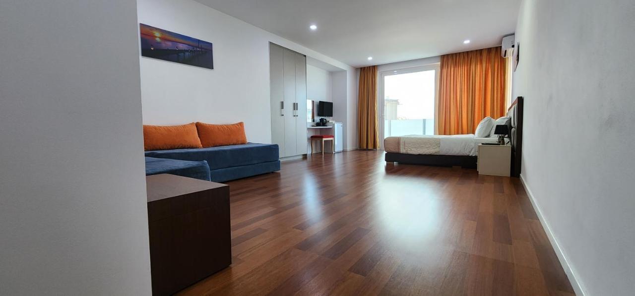 3b Boutique 4*