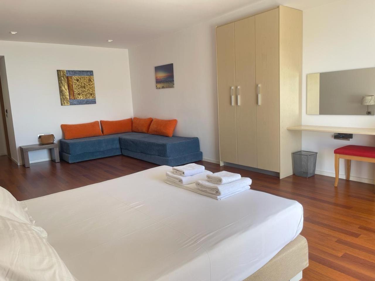 Hotel 3b Boutique 4*